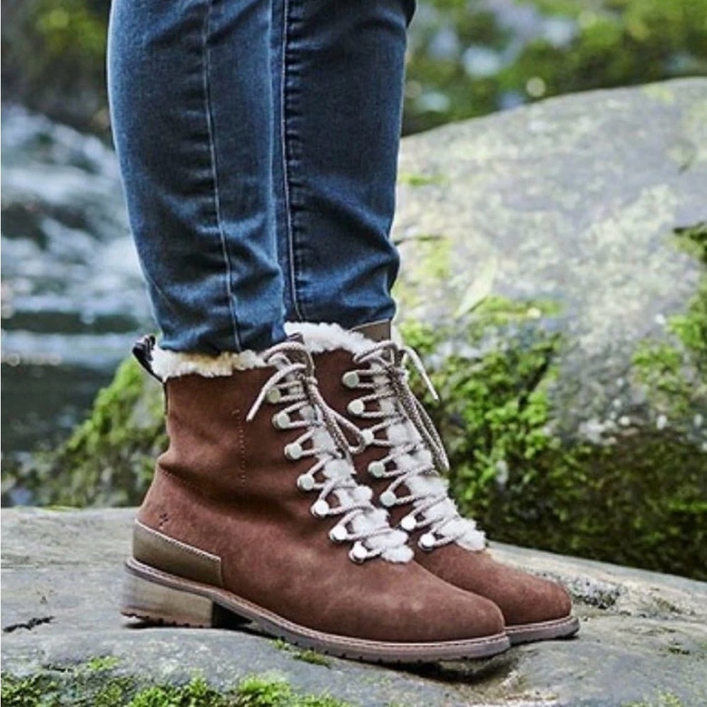 Emu Brown Winter Lace-Up Boots